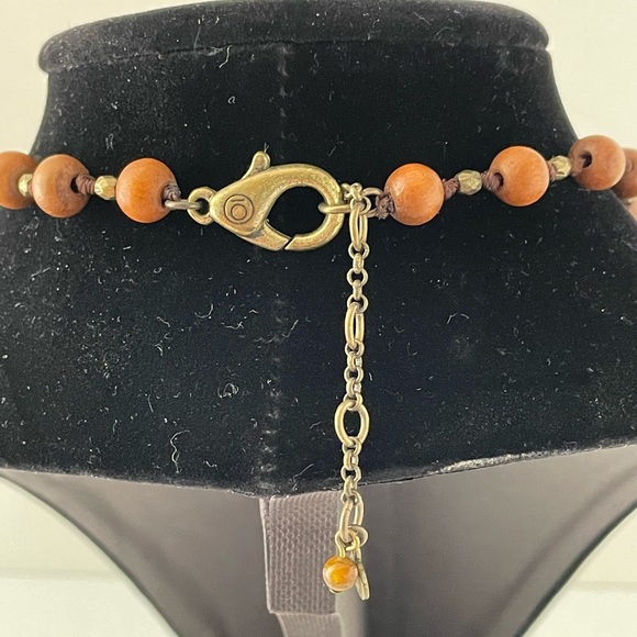 Gold Disc & Beaded Necklace - Picture 5 of 6